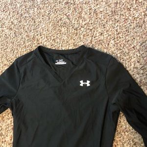 Girls Heatgear vneck Under Armour long sleeve.